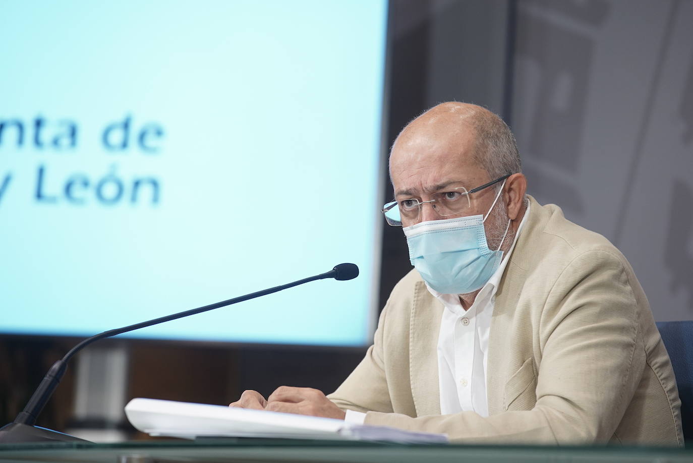vicepresidente, portavoz y consejero de Transparencia, Ordenación del Territorio y Acción Exterior, Francisco Igea, comparece en rueda de prensa posterior al Consejo de Gobierno