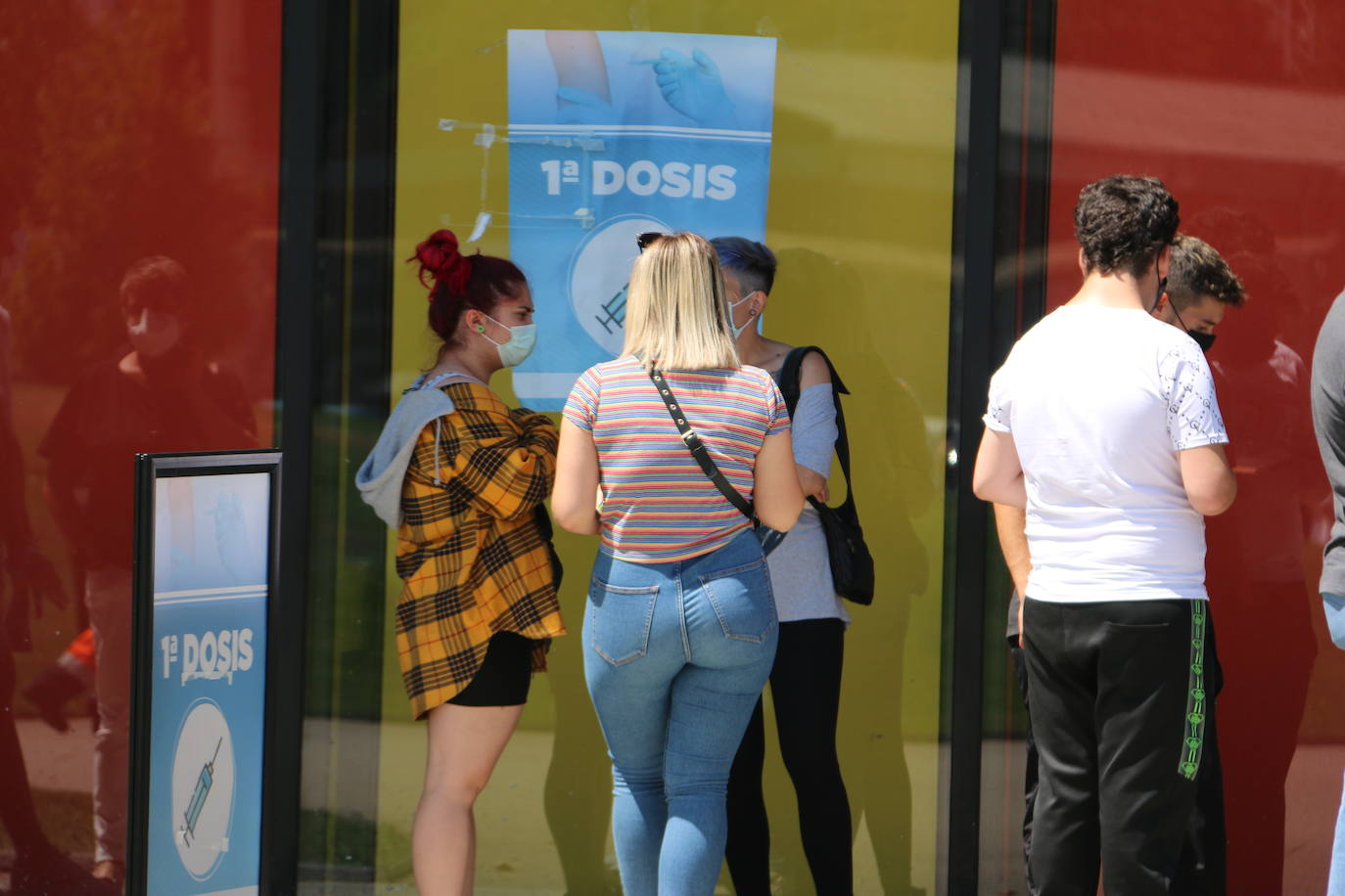 Los nacidos en 2001, 2002 y la primera mitad de 2003 completan la primera pauta de la vacuna este miércoles 