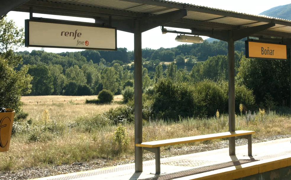 Imagen de la renfe en Boñar. 