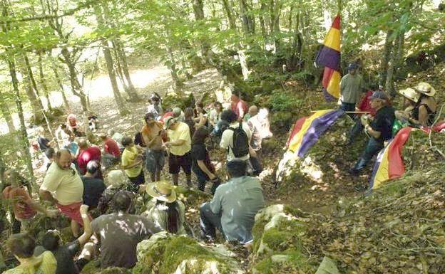 Imagen de un acto de la Agrupación Pozo Grajero.