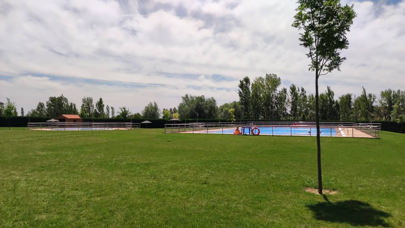 Las piscinas municipales de Gordoncillo son una alternativa veraniega para refrescarse