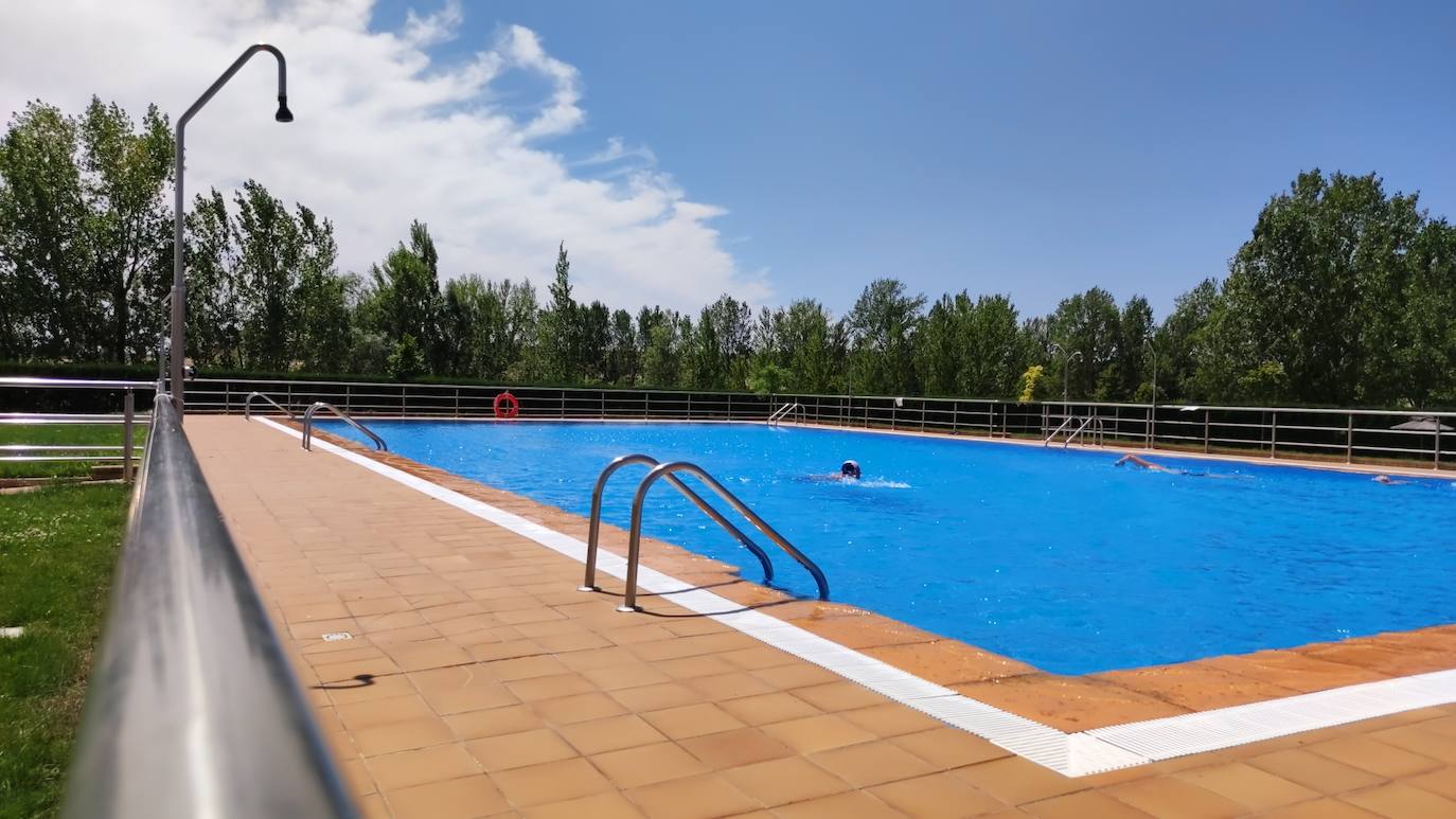 Las piscinas municipales de Gordoncillo son una alternativa veraniega para refrescarse