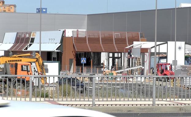 Galería. Imagen de las instalaciones de McDonald's en el nuevo 'Reino de León. 