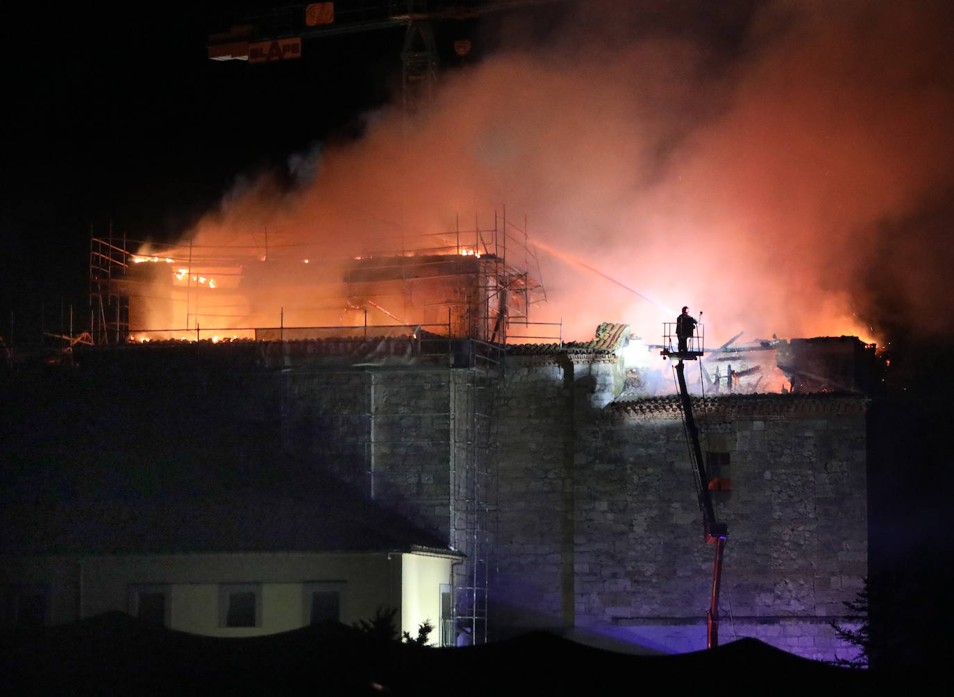 Incendio en el monasterio de la Virgen de Alconada en Ampudia. 