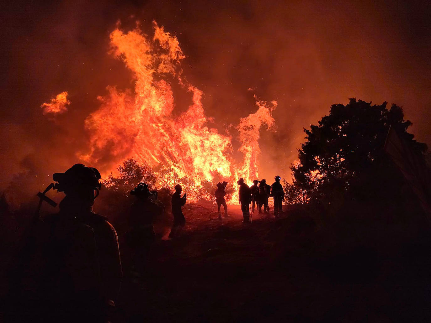 Fotos: Incendio forestal en El Tiemblo