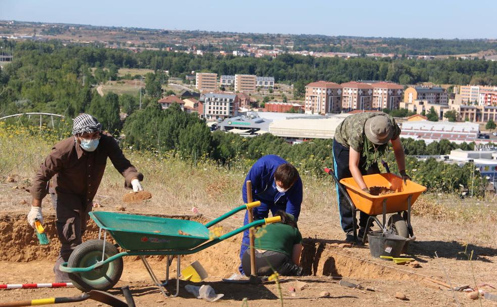 La dirección espera poder ampliar las excavaciones en el Castro de los Judíos. 