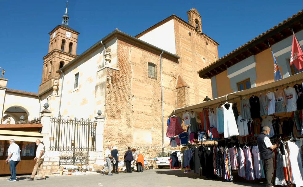 Día de mercado en Villamañán.