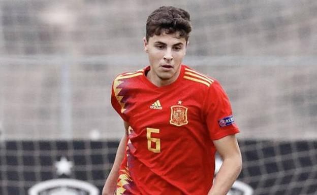 Iván Morante, en un partido con las categorías inferiores de la selección española.