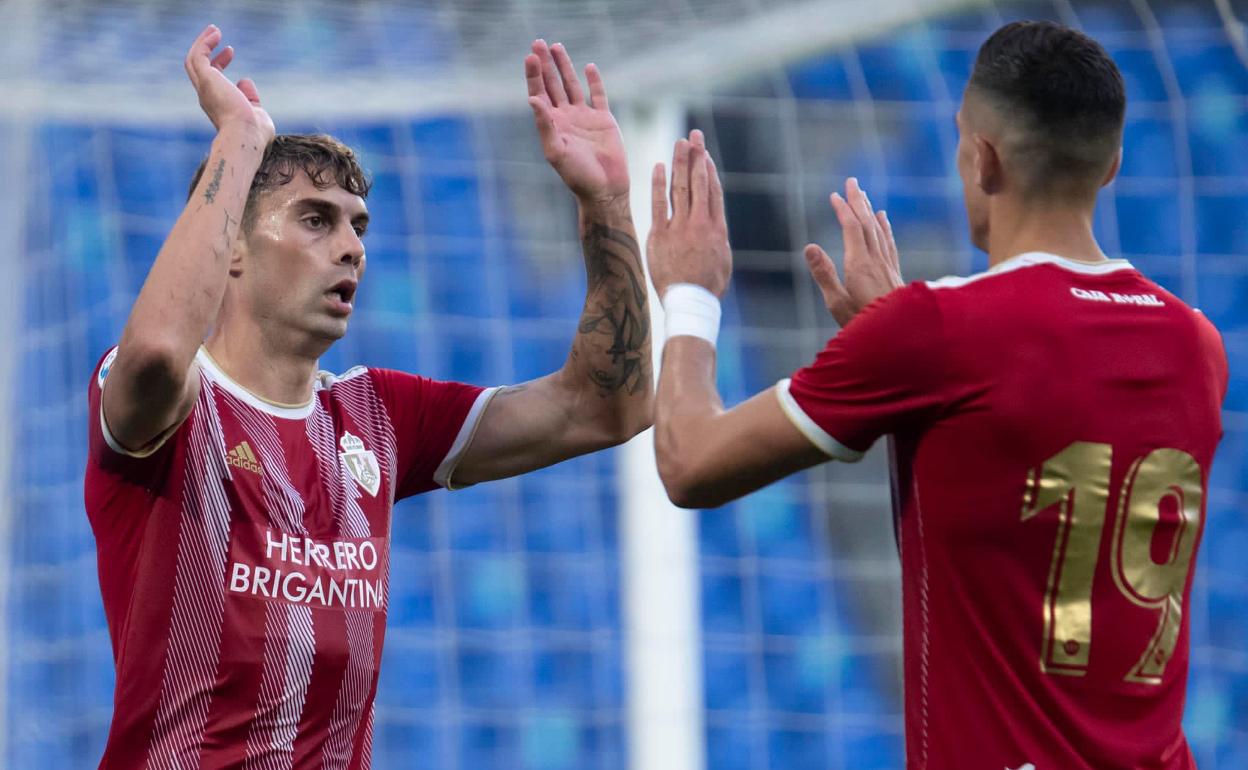 Naranjo y Espiau celebran uno de los goles anotados ante el Deportivo.