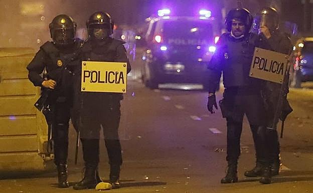 Galería. Enfrentamientos de madrugada tras la ruptura de negociación en LM. 