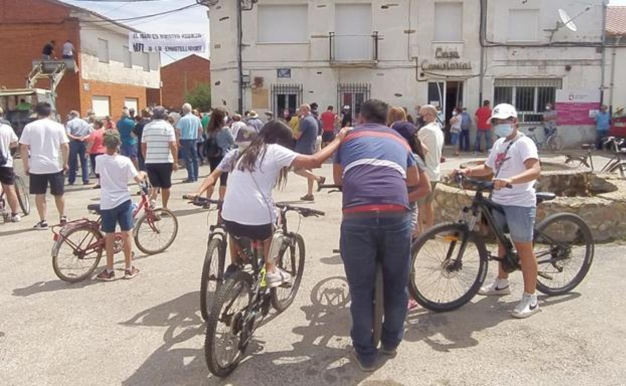 Protesta por la embotelladora en Quintana y Congosto.
