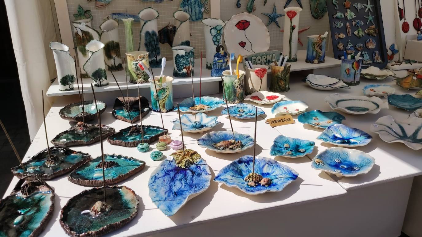 La feria artesana se celebra estos días en la ciudad leonesa.