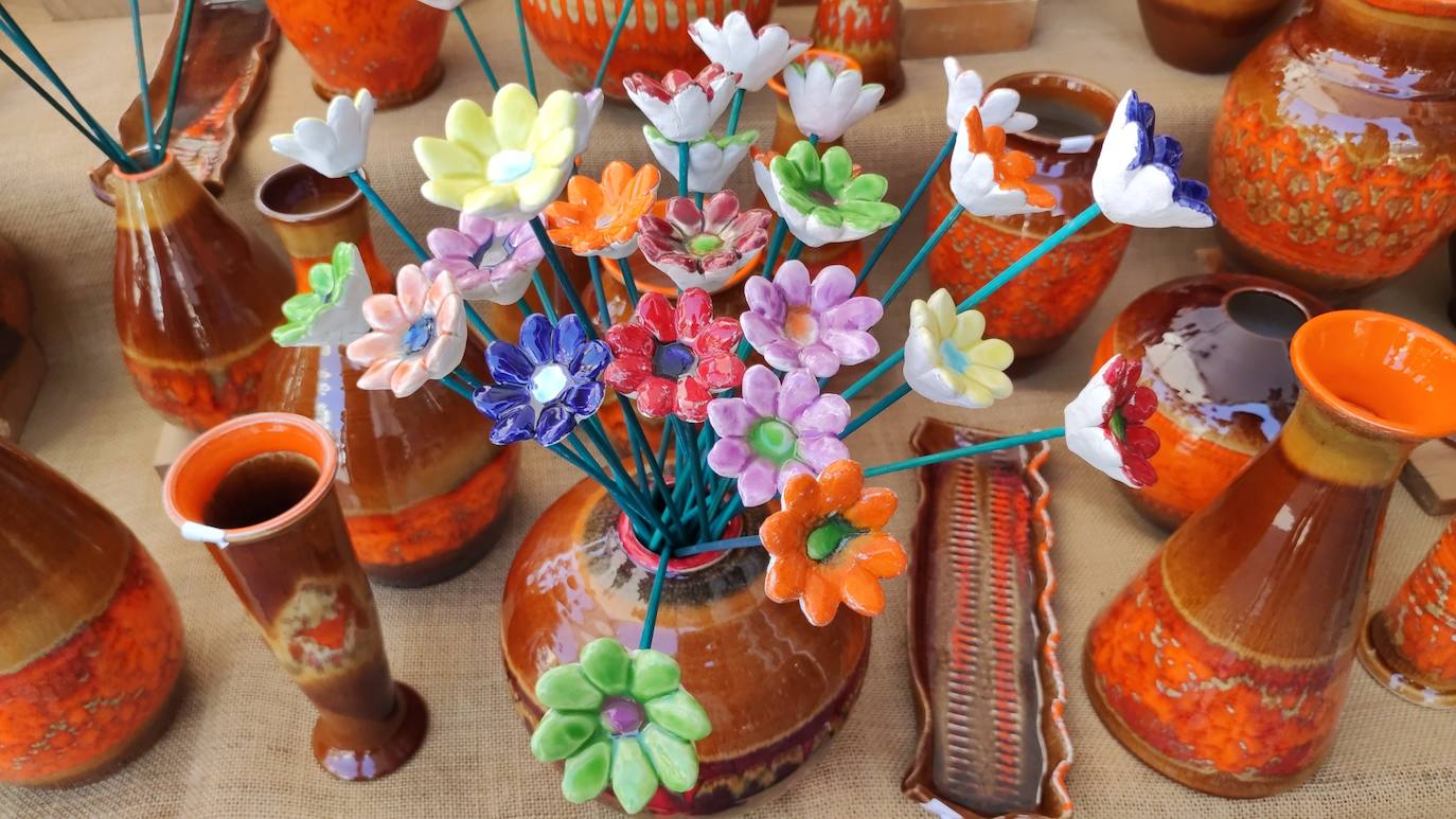 La feria artesana se celebra estos días en la ciudad leonesa.