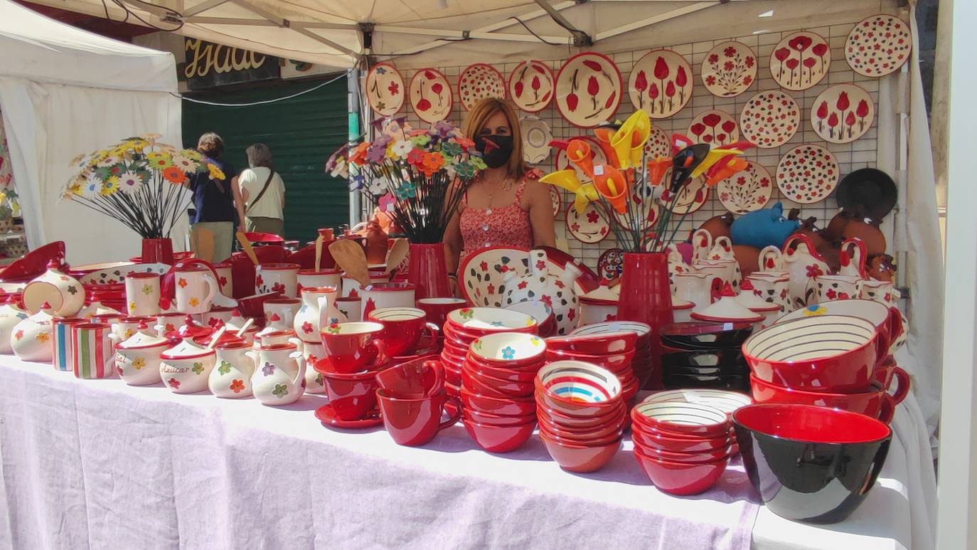 La feria artesana se celebra estos días en la ciudad leonesa.
