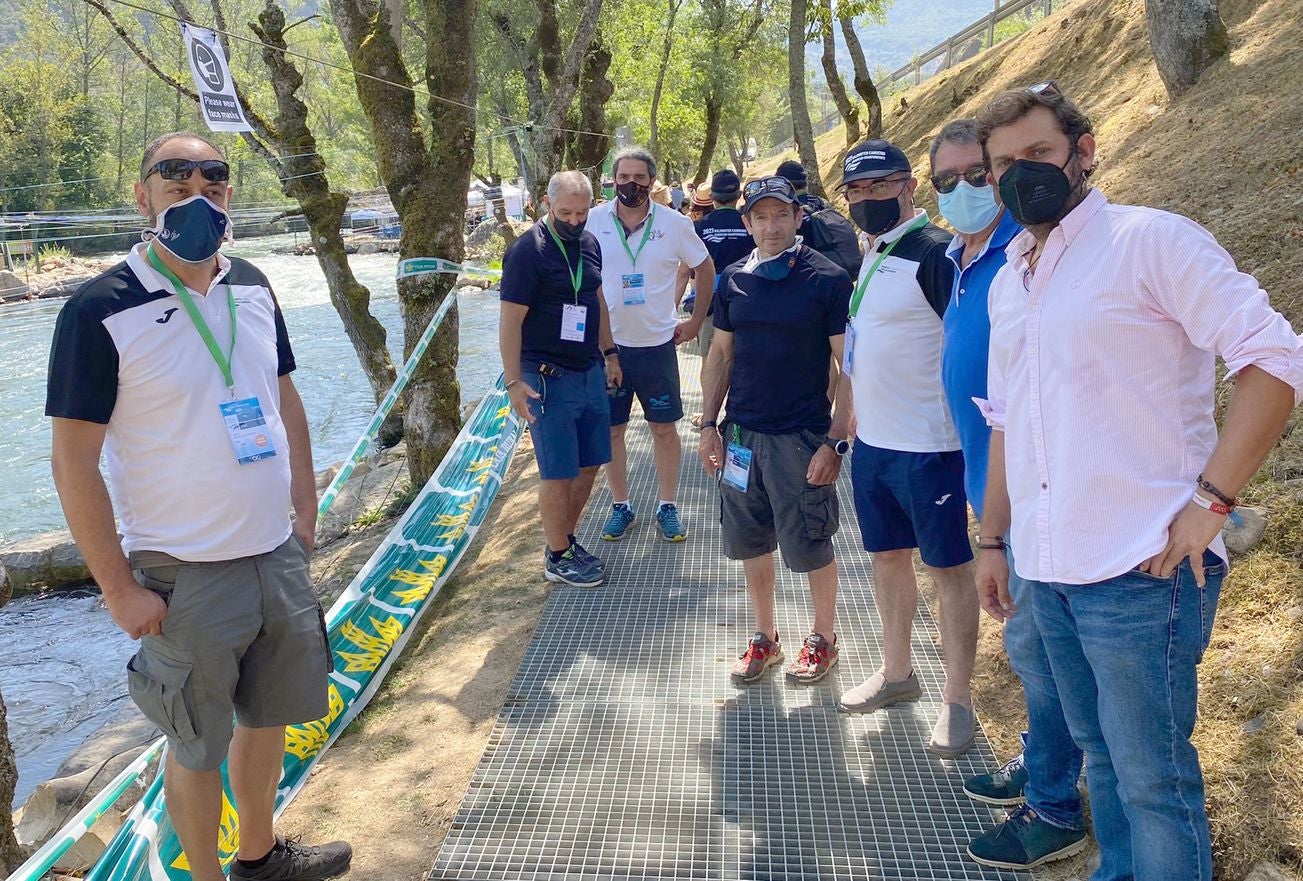 Javier Santiago pide más implicación para atraer a Sabero un Mundial de aguas bravas | El presidente del Partido Popular de León cuestiona a la diputación por su «escaso apoyo» al Europeo y reclama que Sabero sea sede fija de esta prueba. 