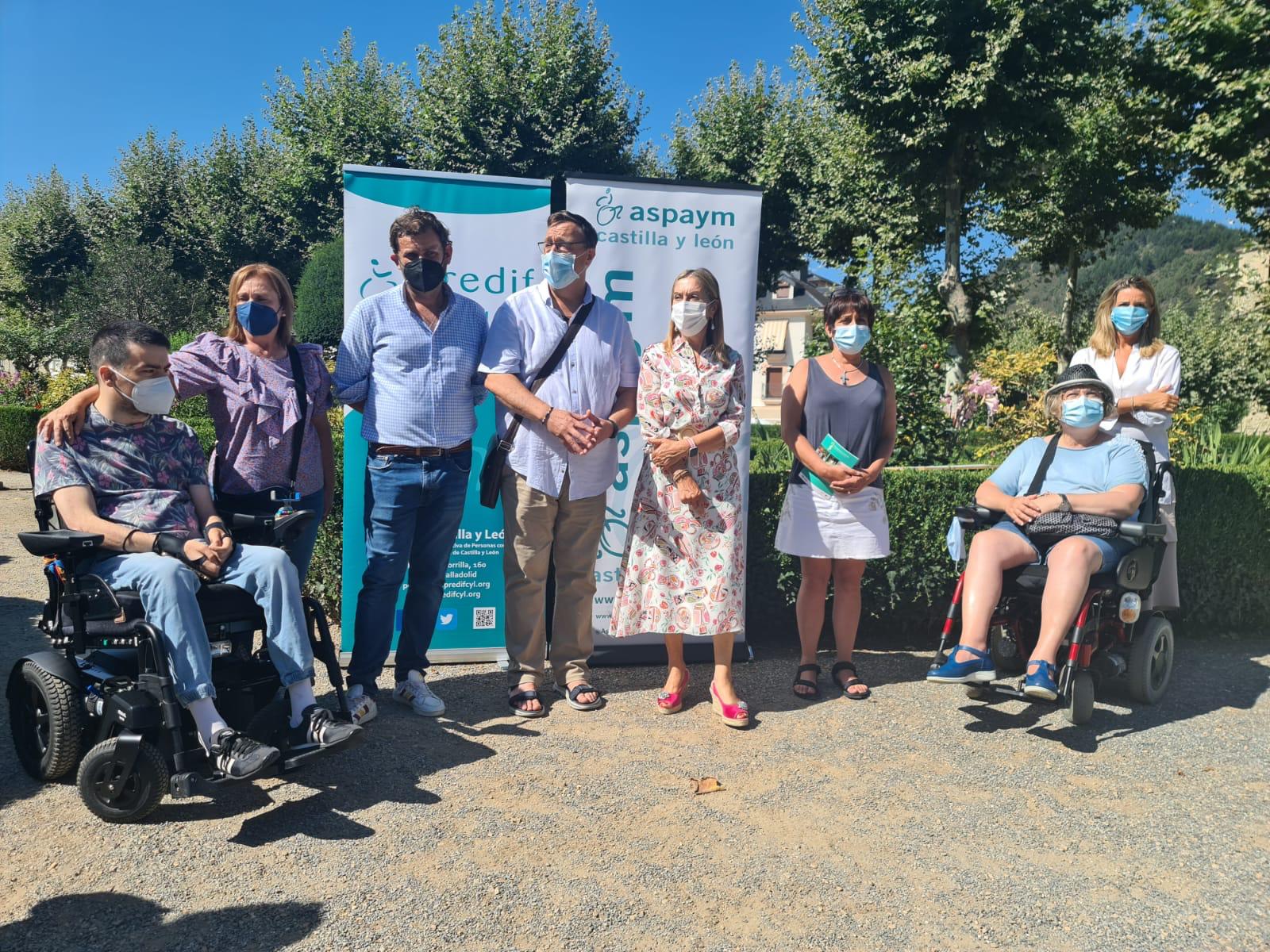 Fotos: Visita de Ana Pastor a Villafranca del Bierzo