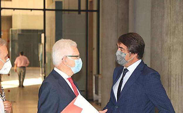 Galería. La Junta y la Cruz Roja sellan una alianza para aumentar la repoblación de árboles.e