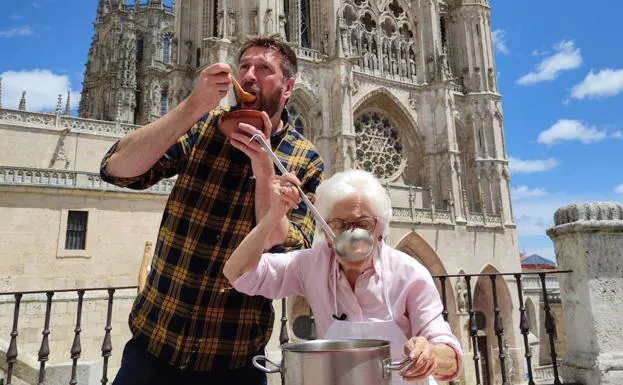 «Echo de menos el aceite de oliva cuando viajo fuera de España»