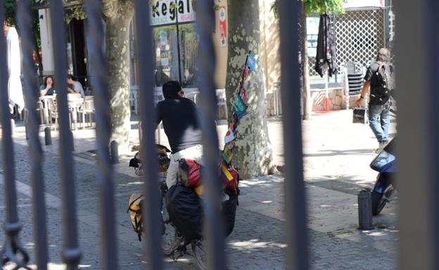 Desde Roncesvalles hasta Santiago. Ahora Pablo disfruta de su etapa en la provincia de León 