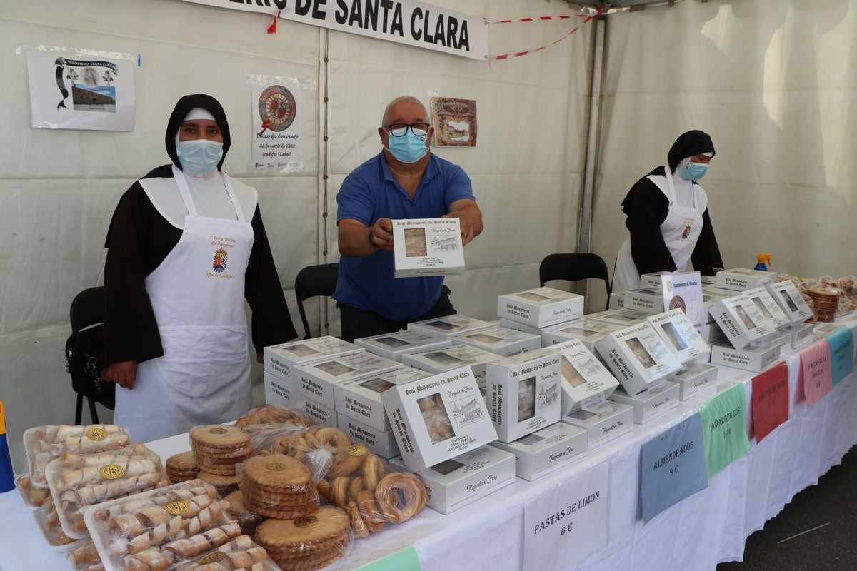 Gradefes ha celebrado la V edición de la feria Dulces del convento de Castilla y León.