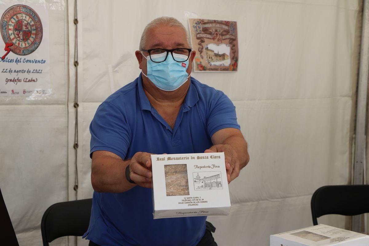 Gradefes ha celebrado la V edición de la feria Dulces del convento de Castilla y León.