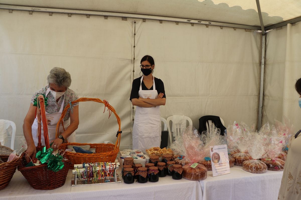 Gradefes ha celebrado la V edición de la feria Dulces del convento de Castilla y León.