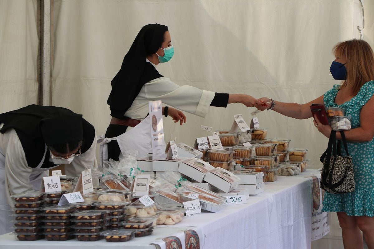 Gradefes ha celebrado la V edición de la feria Dulces del convento de Castilla y León.