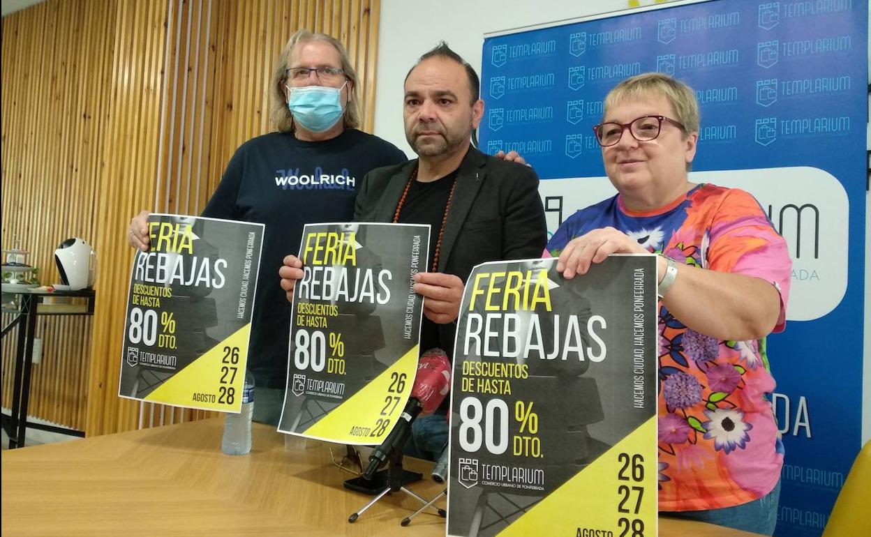 Los representantes de la Asociación de Comercio Templarium, en la presentación de la Feria de las Rebajas. 