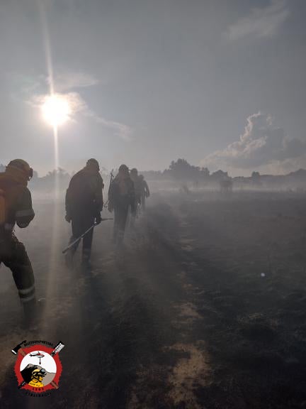 Dos helicópteros y varios medios terrestres luchan contra un incendio en Riocastrillo de Ordás