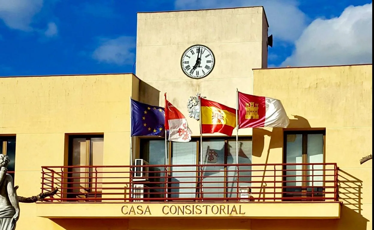 Ayuntamiento de Ballesteros de Calatrava.