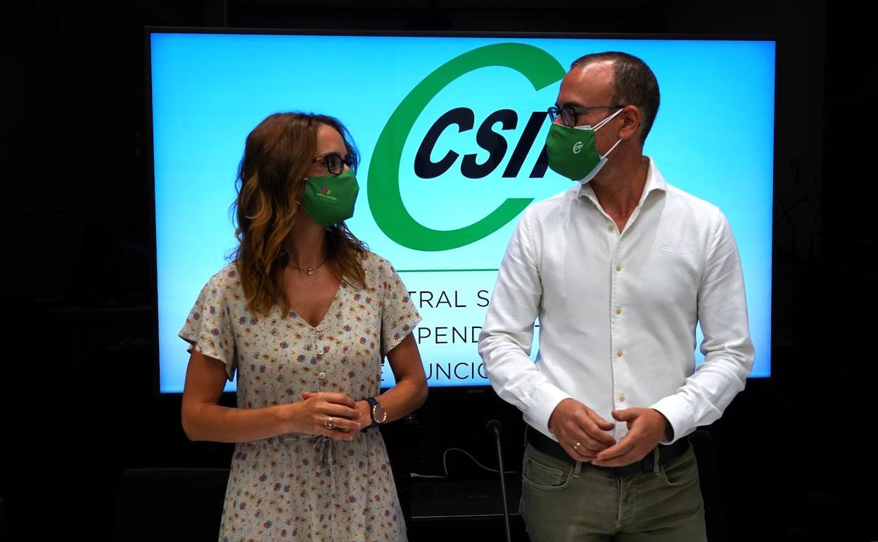 Isabel Madruga, presidenta del sector autonómico de Educación de CSIF Castilla y León, y Mariano González, responsable de negociación del sector, valoran el inicio del curso escolar 2021/2022.