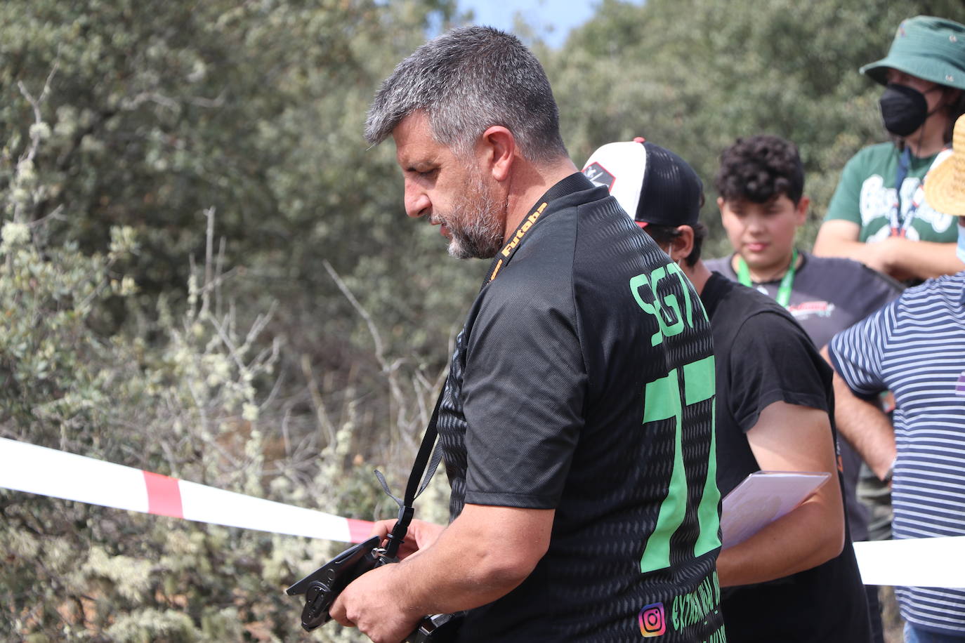 Fotos: La pasión por los coches de radiocontrol se vive en Castrotierra de la Valduerna