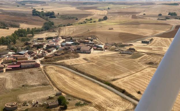 Imagen. Valdesaz de los Oteros desde el aire. 