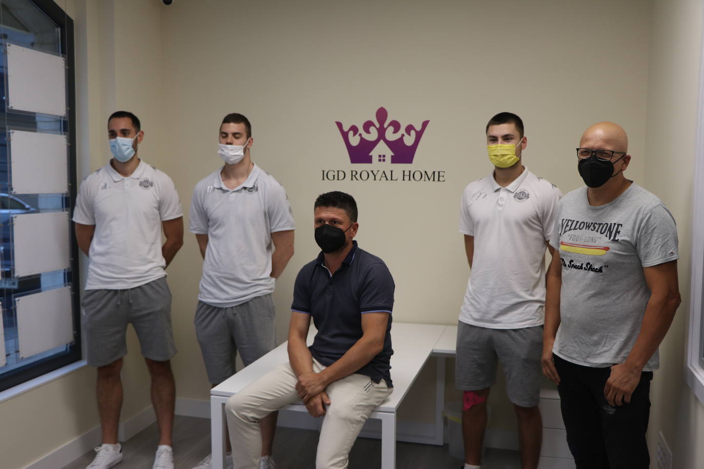 De izquierda a derecha, Jocinovic, Milosavljevic y Šoljić.