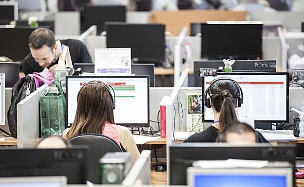 Transcom basa el despido de 380 trabajadores en la pérdida de importantes campañas nacionales