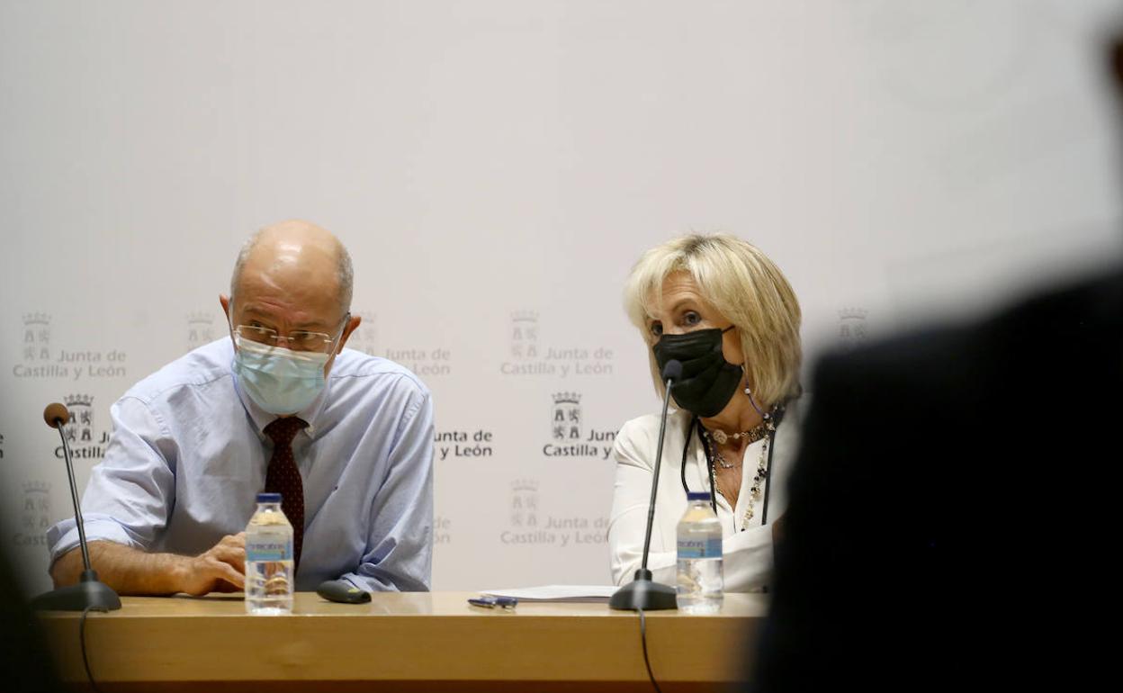 Verónica Casado durante la reunión con los presidentes provinciales.