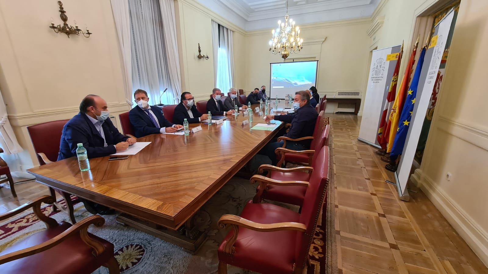 Reunión con empresarios y cámaras de comercio del secretario de Estado de Telecomunicaciones e Infraestructuras Digitales.