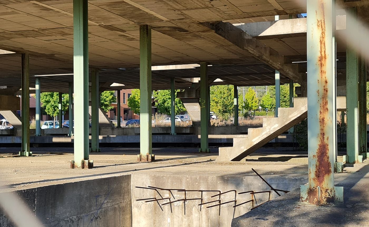 Fue un ejemplo mayúsculo del desorden y el descontrol de la construcción | La crisis atrapó a decenas de ahorradores y paralizó innumerables inmuebles que se quedaron 'en los huesos | Superada la crisis del ladrillo y la pandemia algunas de aquellas promociones son reactivadas | Una promoción paralizada por la crisis de Begar y ahora reactivada es el mejor ejemplo de la recuperación. 