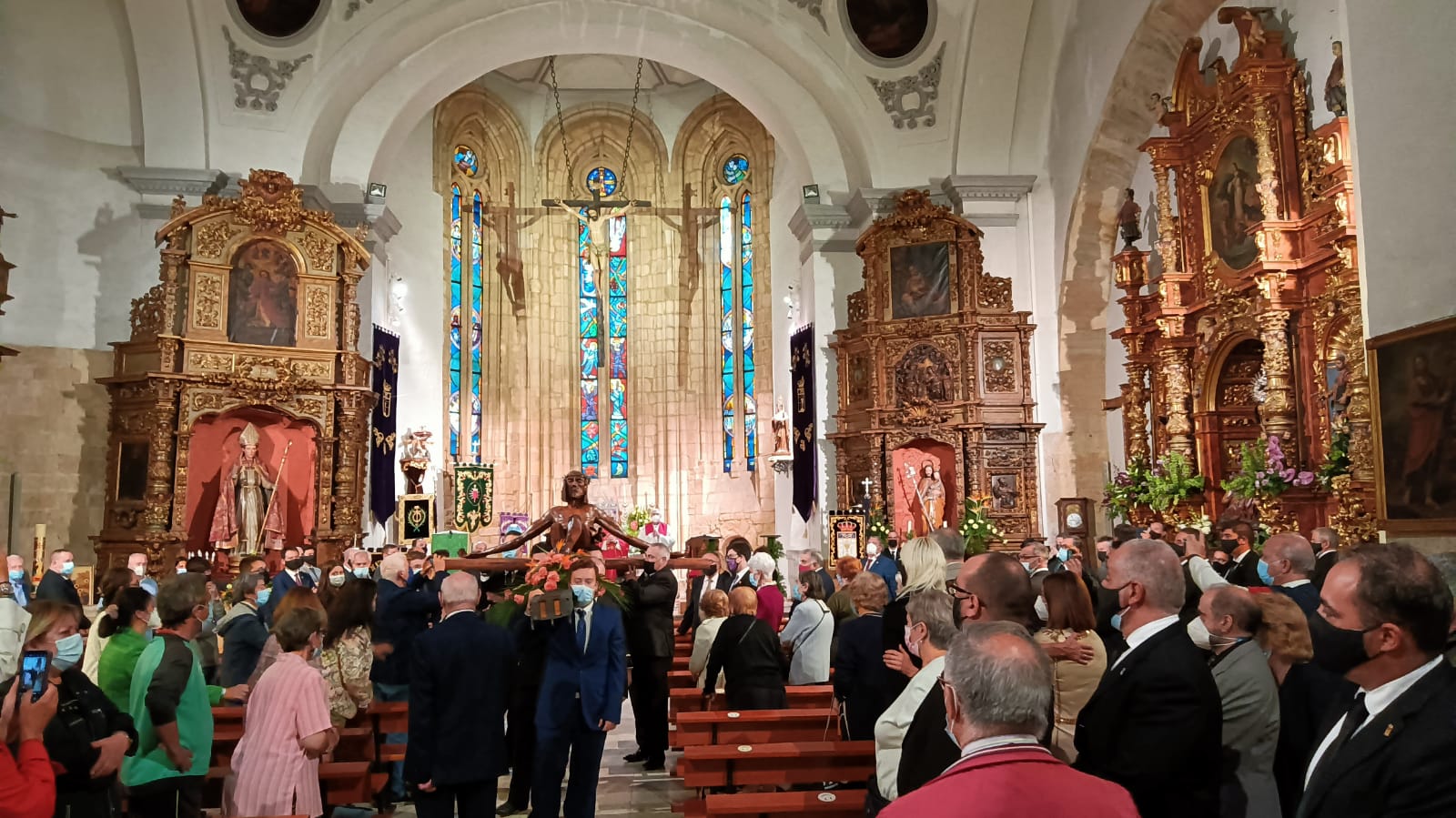 Un año más la parroquia de San Martín, junto a su agrupación de Braceros organizan la Festividad de la Exaltación de la Santa Cruz, este año al igual que el anterior debido al estado de emergencia sanitaria por el Covid-19.