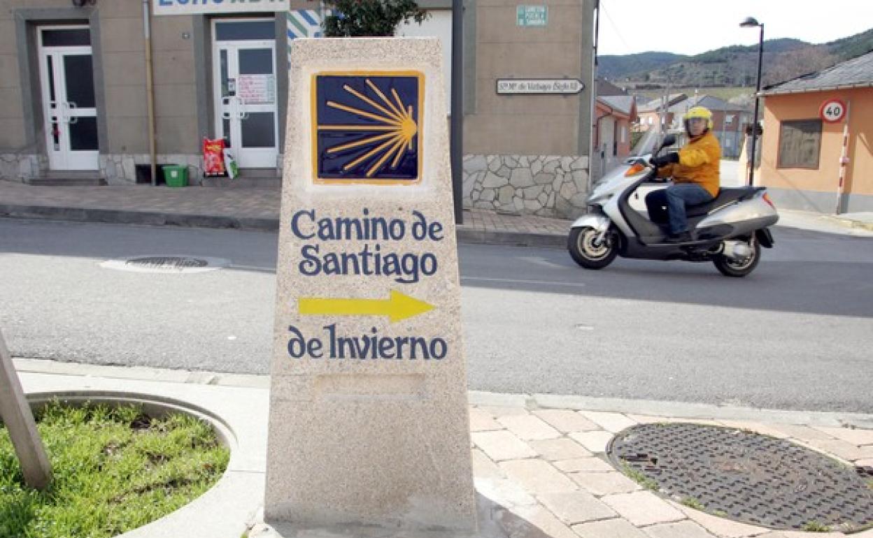 Señalización del Camino de Invierno en Ponferrada.