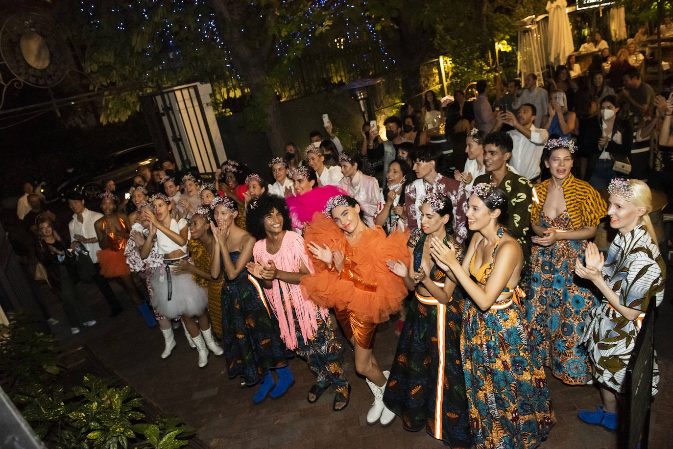 La leonesa María Lafuente presenta su nueva colección 'Meraki' en la Mercedes-Benz Madrid Fashion Week.