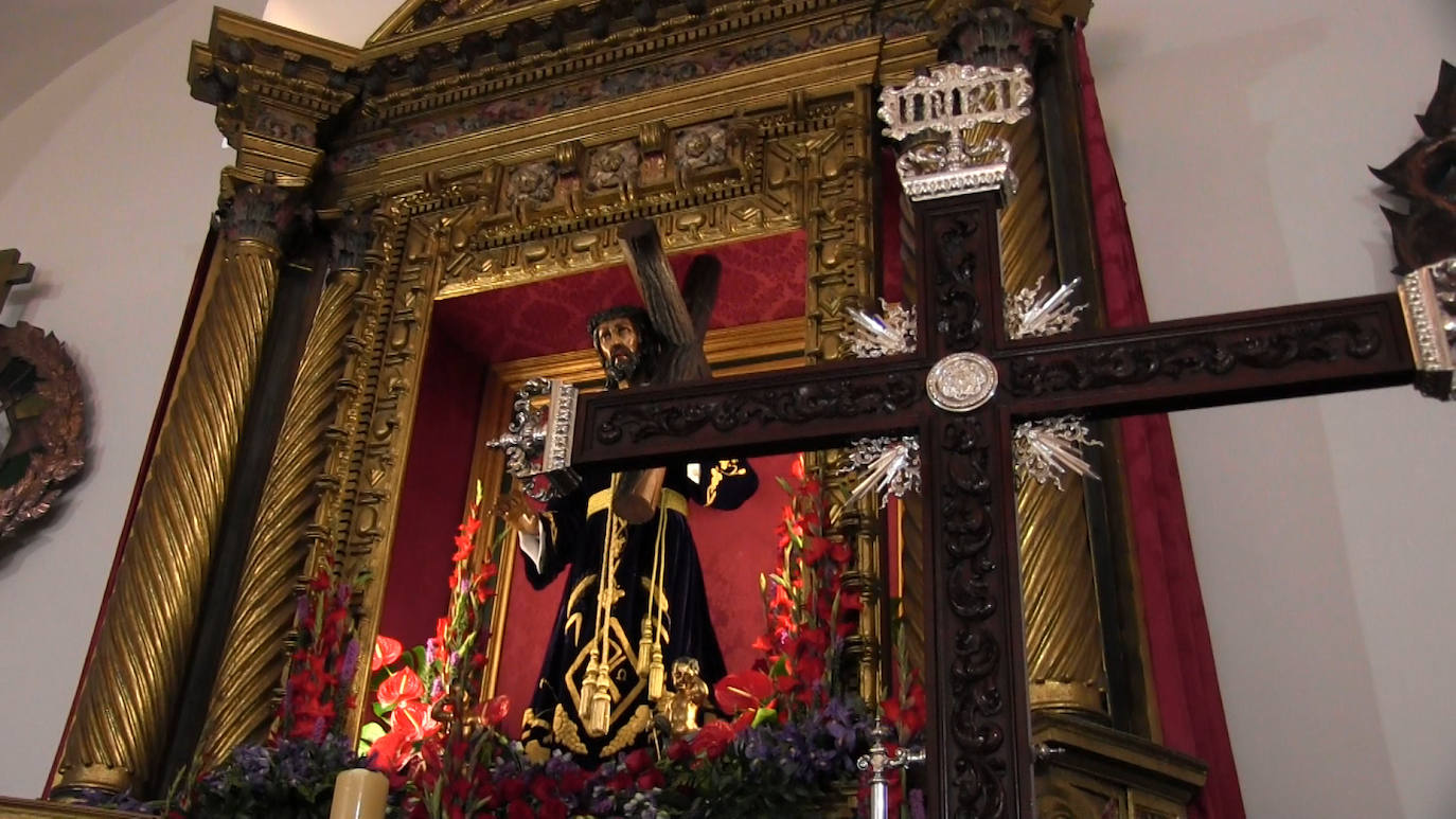 Esta incónica talla de la Semana Santa leonesa ha regresado a la iglesia de Santa Nonia tras las obras en dicho templo.