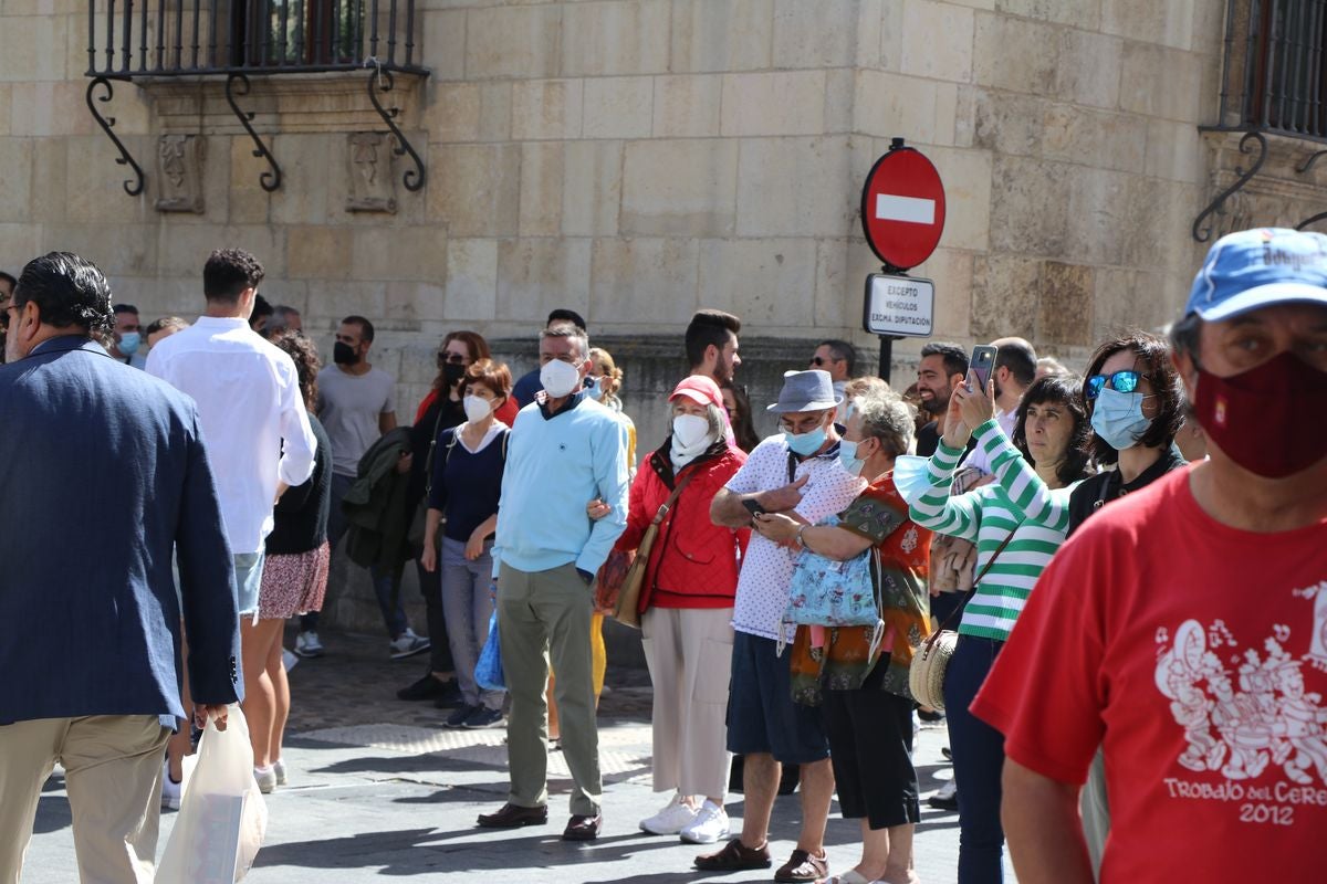 El tributo a La Oreja de Van Gogh 'El Viaje de Copperpot' ha ofrecido un concierto en honor a la banda donostiarra en el entorno de la muralla de El Cid.