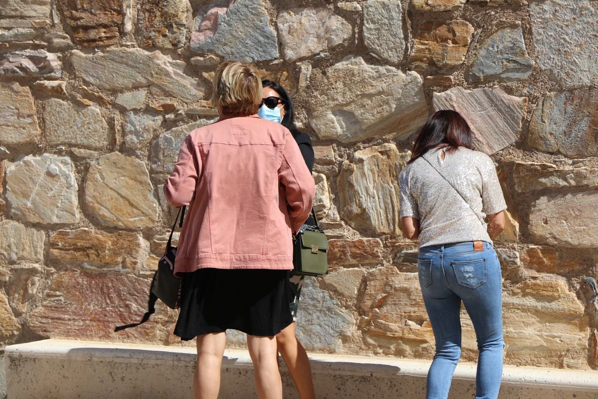 El tributo a La Oreja de Van Gogh 'El Viaje de Copperpot' ha ofrecido un concierto en honor a la banda donostiarra en el entorno de la muralla de El Cid.