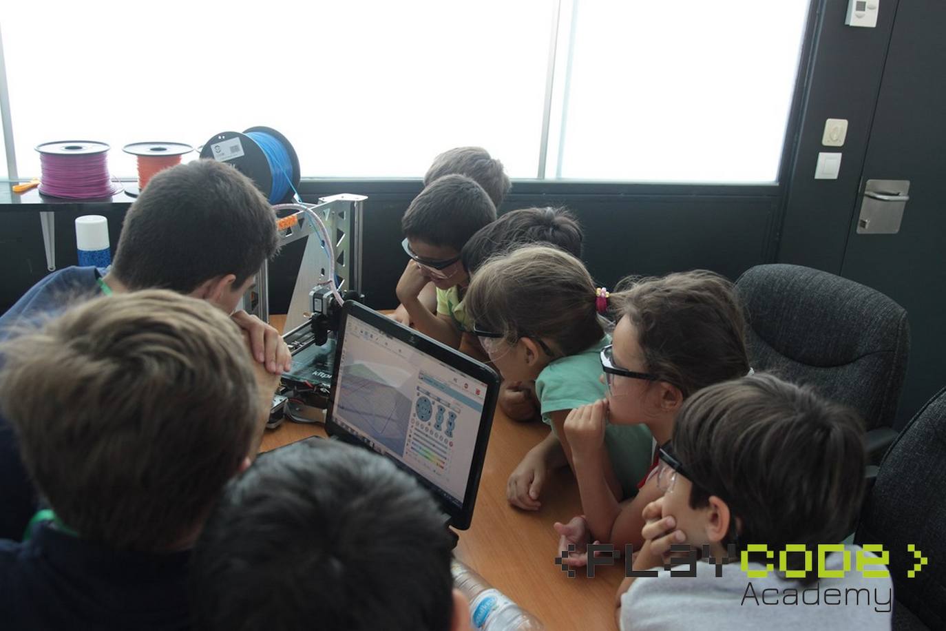 Play Code Academy, programando el futuro de los jóvenes leoneses. 