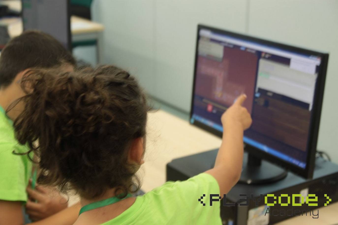 Play Code Academy, programando el futuro de los jóvenes leoneses. 