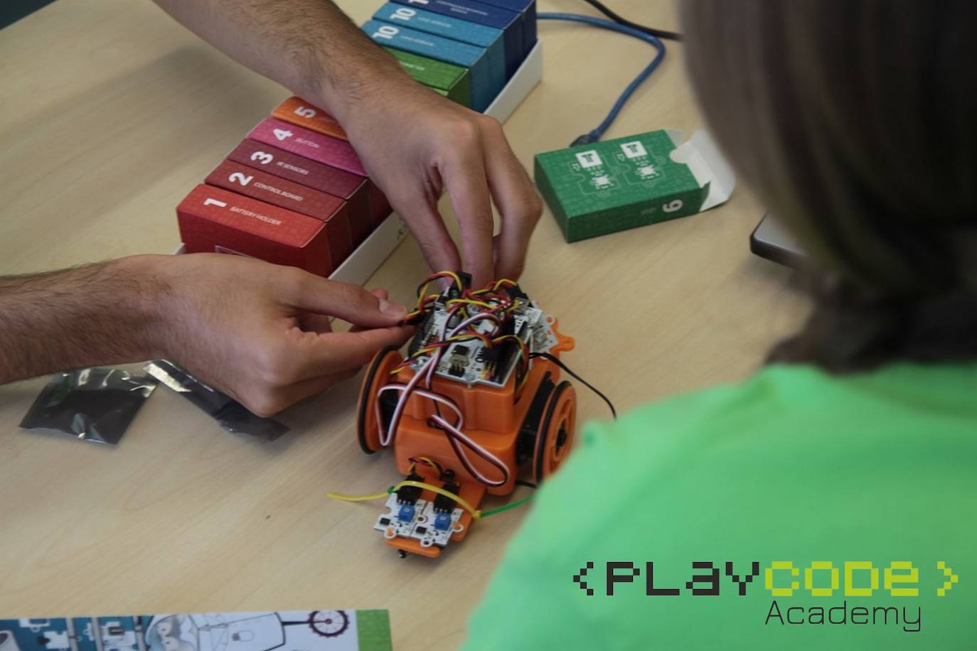 Play Code Academy, programando el futuro de los jóvenes leoneses. 