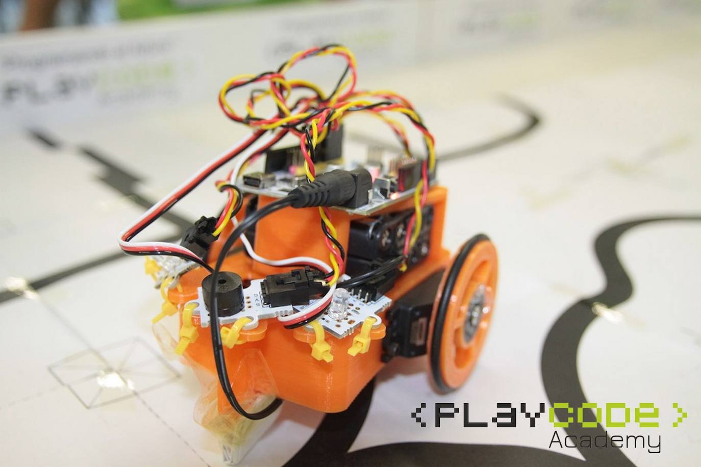 Play Code Academy, programando el futuro de los jóvenes leoneses. 