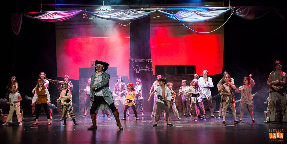 Se ha presentado la escuela de artes escénicas Jana con presencia en León de su creador, el director de teatro Javier Muñoz, quien ha confirmado que será el primer sábado de octubre cuando se inicien las clases.