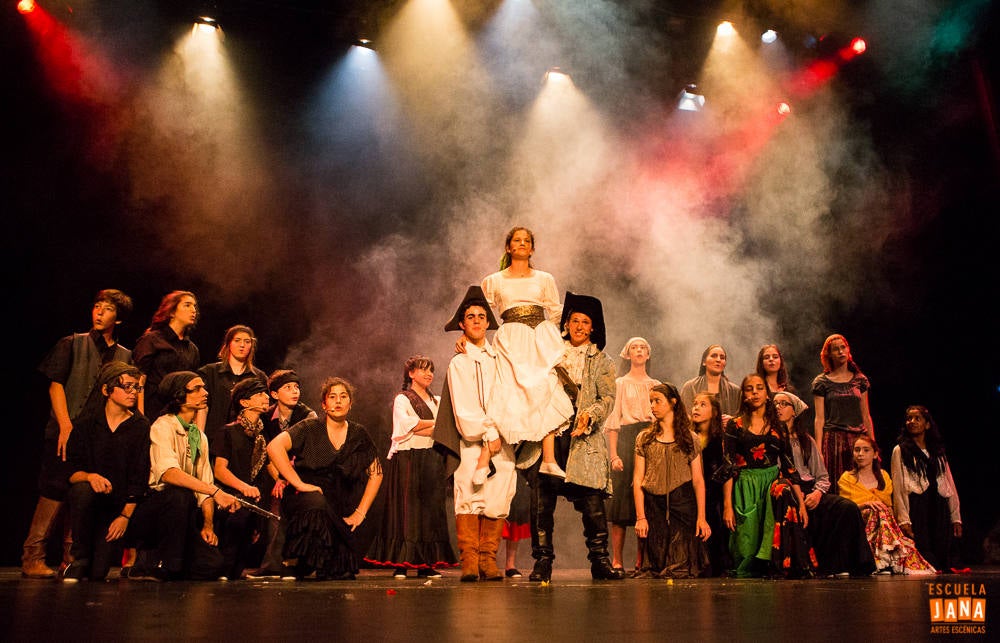 Se ha presentado la escuela de artes escénicas Jana con presencia en León de su creador, el director de teatro Javier Muñoz, quien ha confirmado que será el primer sábado de octubre cuando se inicien las clases.